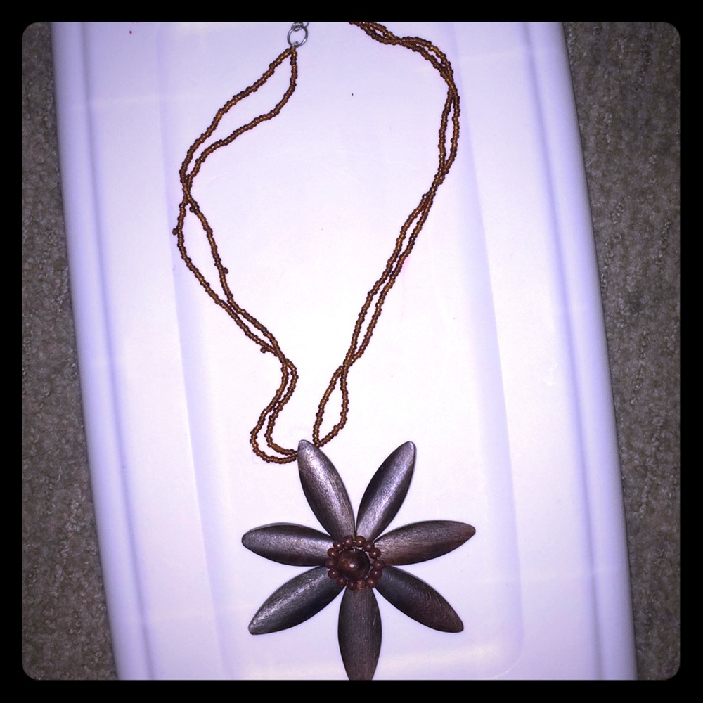 Flower necklace